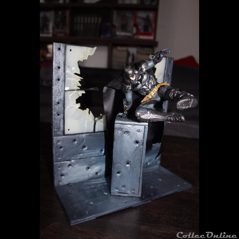 figurine comic batman et le chevalier arkham kotobukiya
