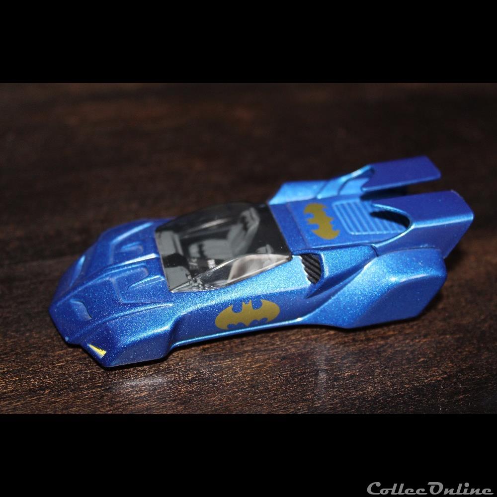 Batmobile 1990 Corgi 1/43eme 2 modele reduit voiture batmobile 1990 corgi 1 43eme