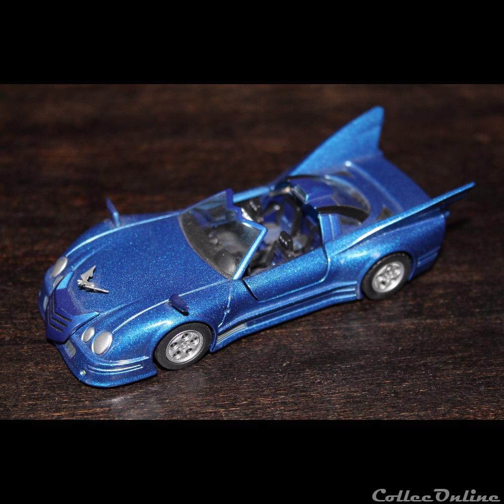 Batmobile 2000 Corgi 1/43eme 2 modele reduit voiture batmobile 2000 corgi 1 43eme