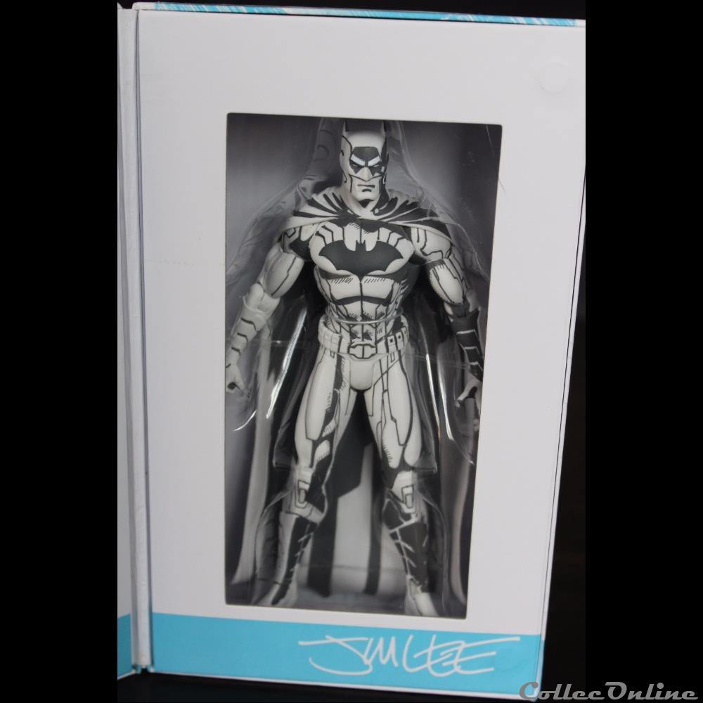 figurine comic batman dessine par jim lee