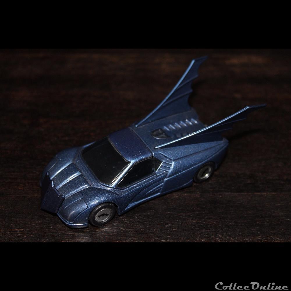 Batmobile 2000 Corgi 1/43eme 2 modele reduit voiture batmobile 2000 corgi 1 43eme