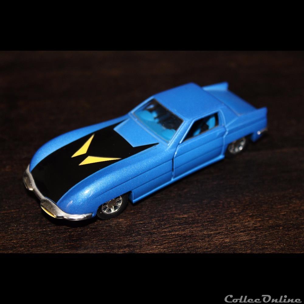 Batmobile 1970 Corgi 1/43eme 2 modele reduit voiture batmobile 1970 corgi 1 43eme