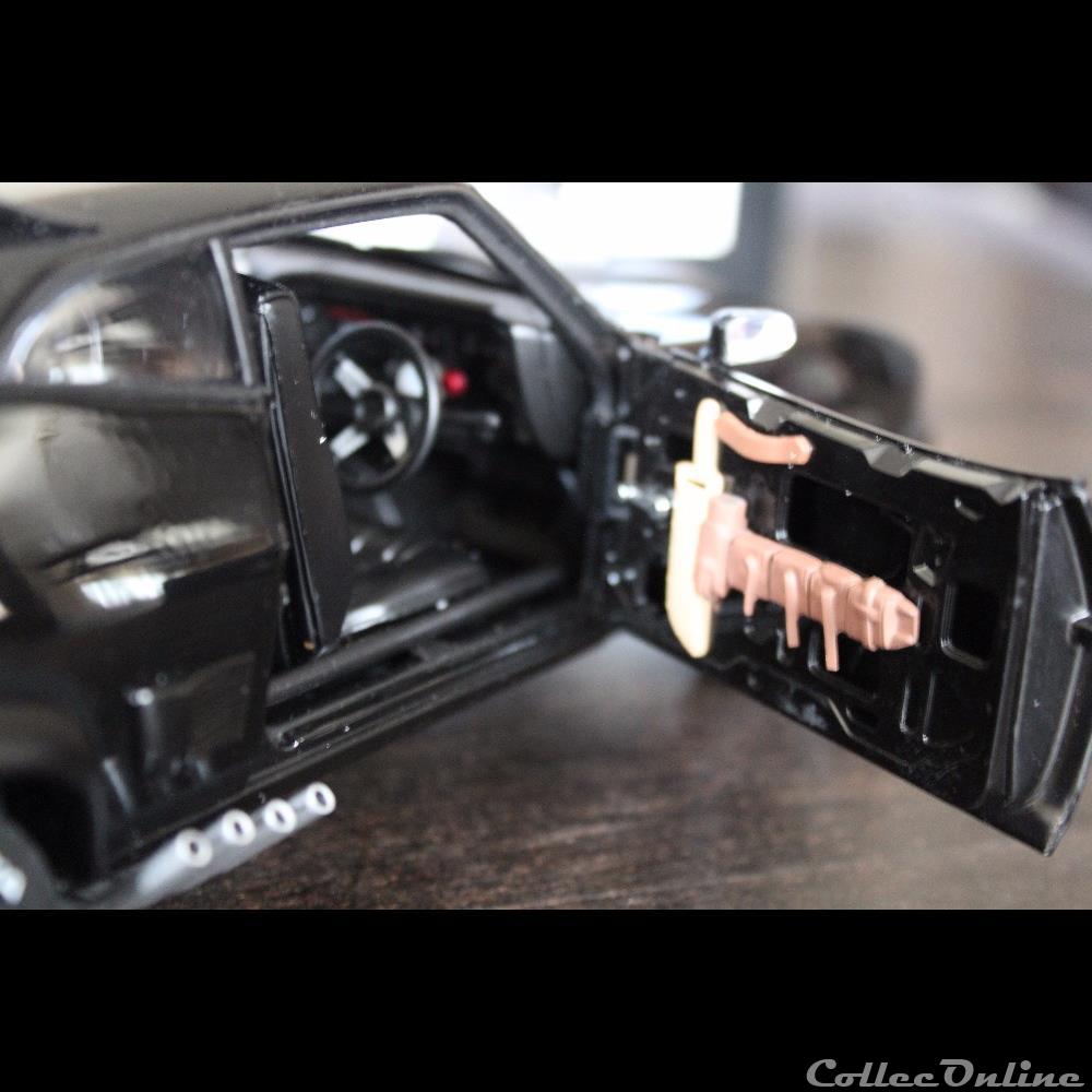 modele reduit voiture ford mad max 2 interceptor 1 18eme autoart 72745