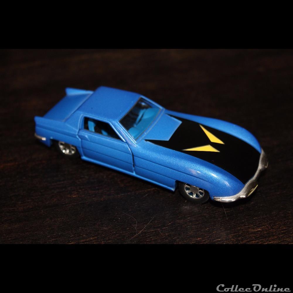 Batmobile 1970 Corgi 1/43eme modele reduit voiture batmobile 1970 corgi 1 43eme