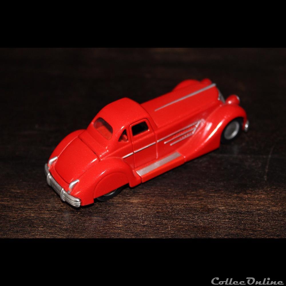 Batmobile 1930 Corgi 1/43eme 3 modele reduit voiture batmobile 1930 corgi 1 43eme