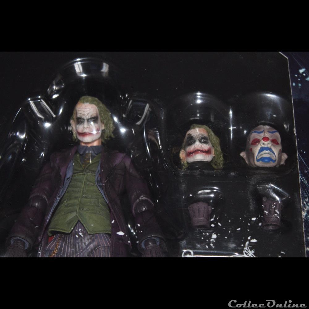 Joker The Dark Knight trilogy Play Arts Enix 4 figurine comic batman joker the dark knight trilogy play arts enix