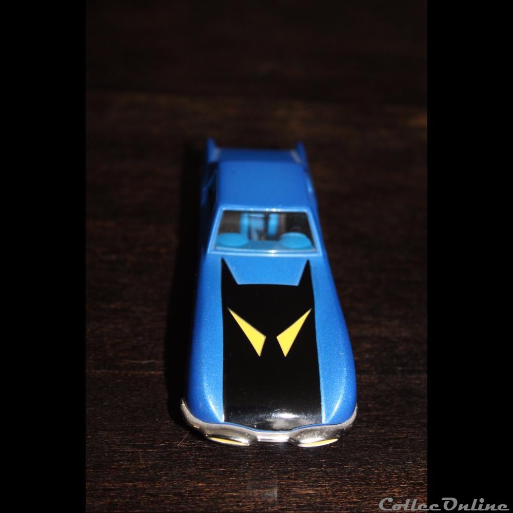 Batmobile 1970 Corgi 1/43eme 4 modele reduit voiture batmobile 1970 corgi 1 43eme