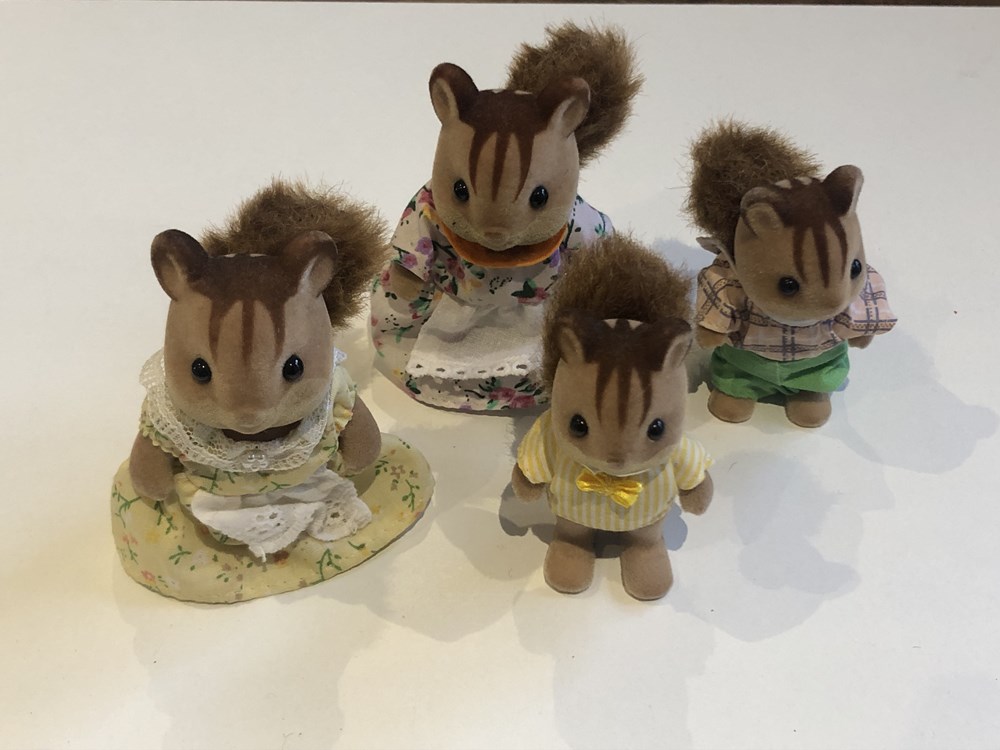 figurines animaux 6b28e6d1 86fc 4c6c b5e6 4d4a1a9cbbed