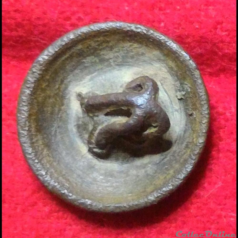 vetement et accessoire bouton militaire 41 eme infanterie de ligne 1844 1871