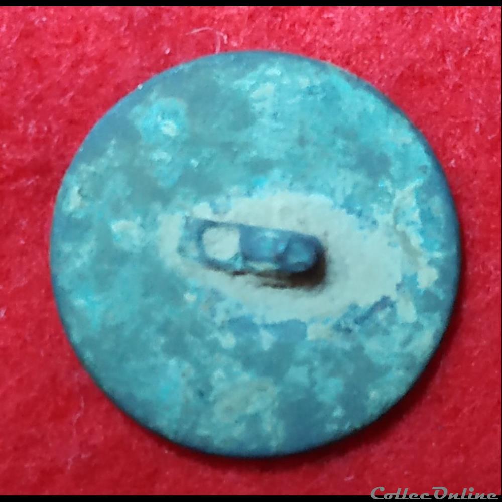 CHARLEVILLE - 1789/1790 vetement et accessoire bouton militaire charleville 1789 1790