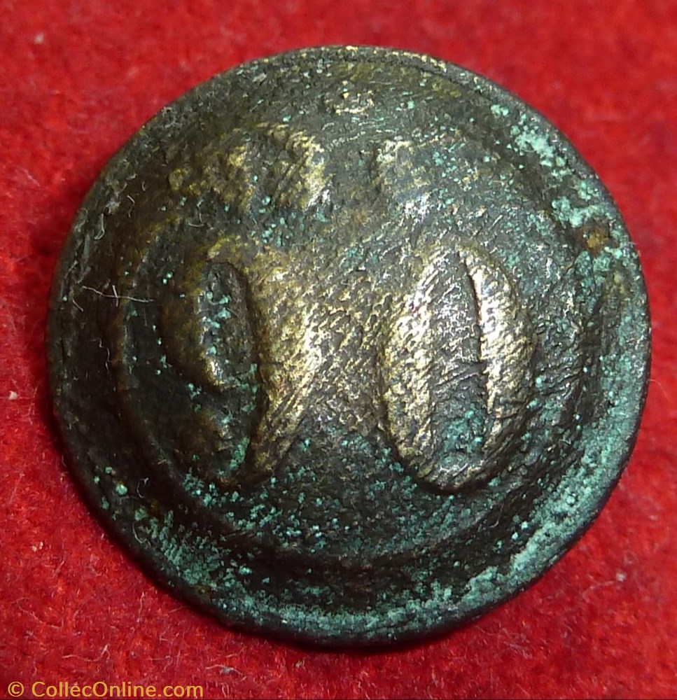 vetement et accessoire bouton militaire 90 eme infanterie de ligne 1844 1871