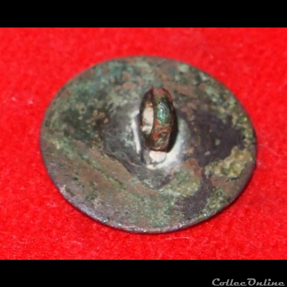 vetement et accessoire bouton militaire stenay 1789 1790
