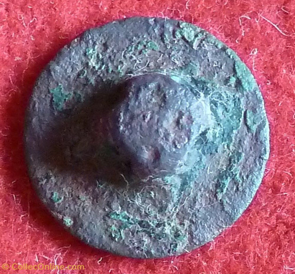 vetements et accessoires boutons militaires 22 eme infanterie de ligne 1762 1791