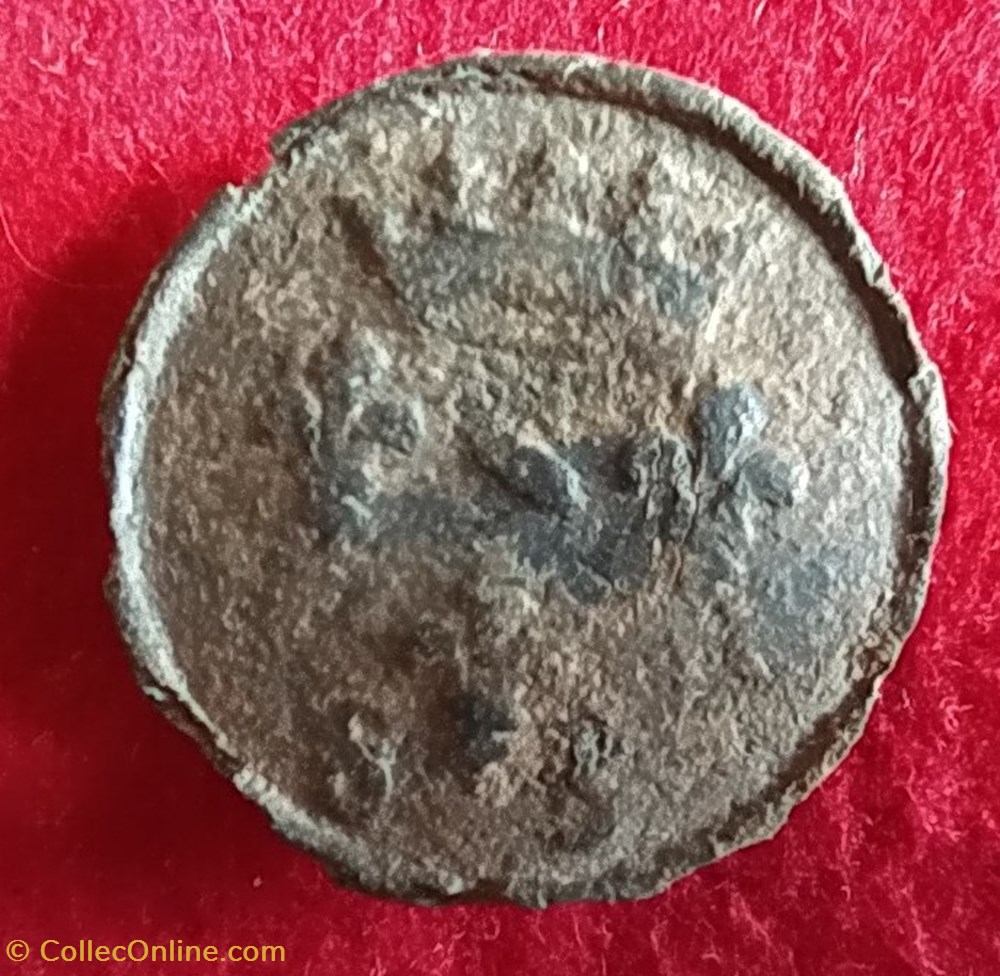 vetements et accessoires boutons militaires 85 eme infanterie de ligne 1767 1775