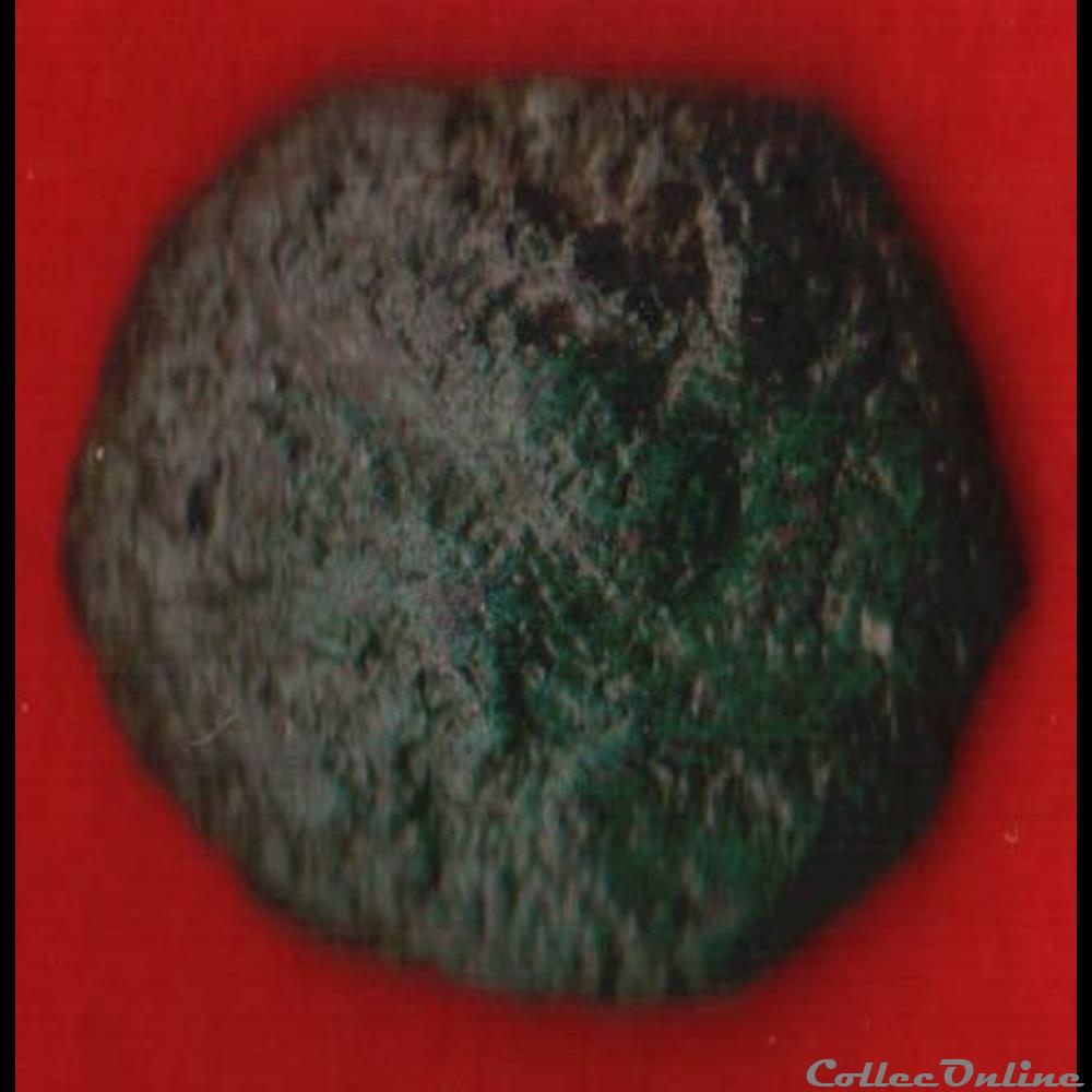 monnaies antiques celtes bellovaques bronze au personnages courant au sanglier