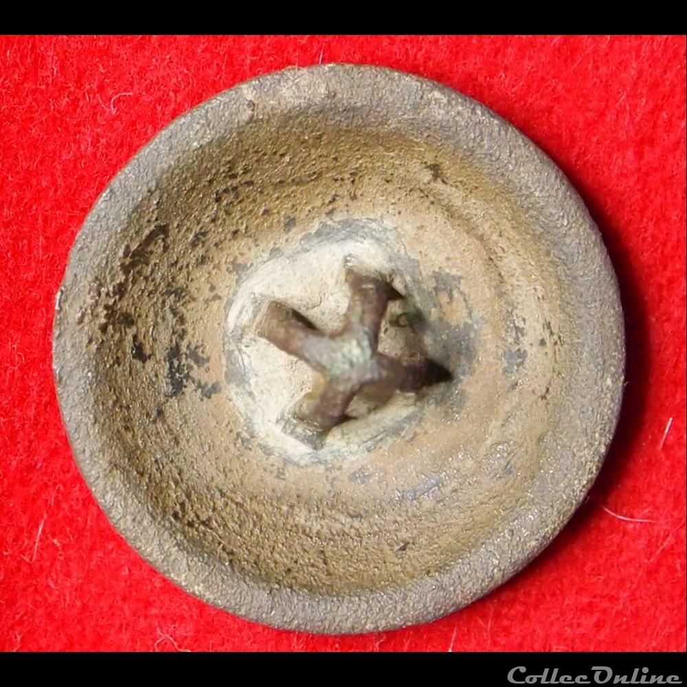vetements et accessoires boutons militaires 66 eme infanterie de ligne 1844 1871