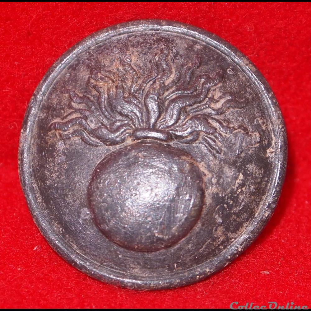 vetements et accessoires boutons militaires armee de terre infanterie 1871 1915