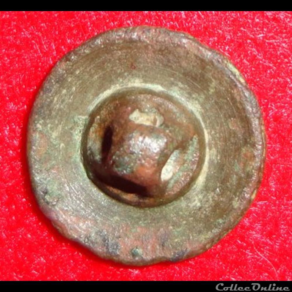 vetements et accessoires boutons militaires armee de terre infanterie 1792 1793
