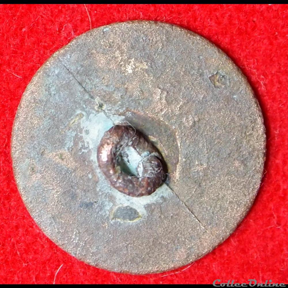 vetement et accessoire bouton militaire mezenc 1789 1790