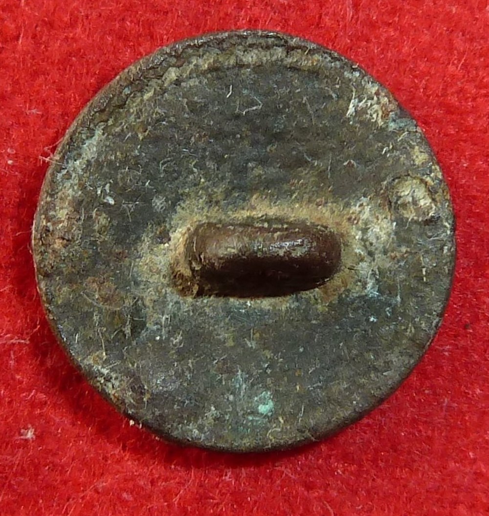 Civil - Bouton ou Attache dit patriotique - LA REINE DE FRANCE vetements et accessoires boutons civils civil bouton ou attache dit patriotique la reine de france
