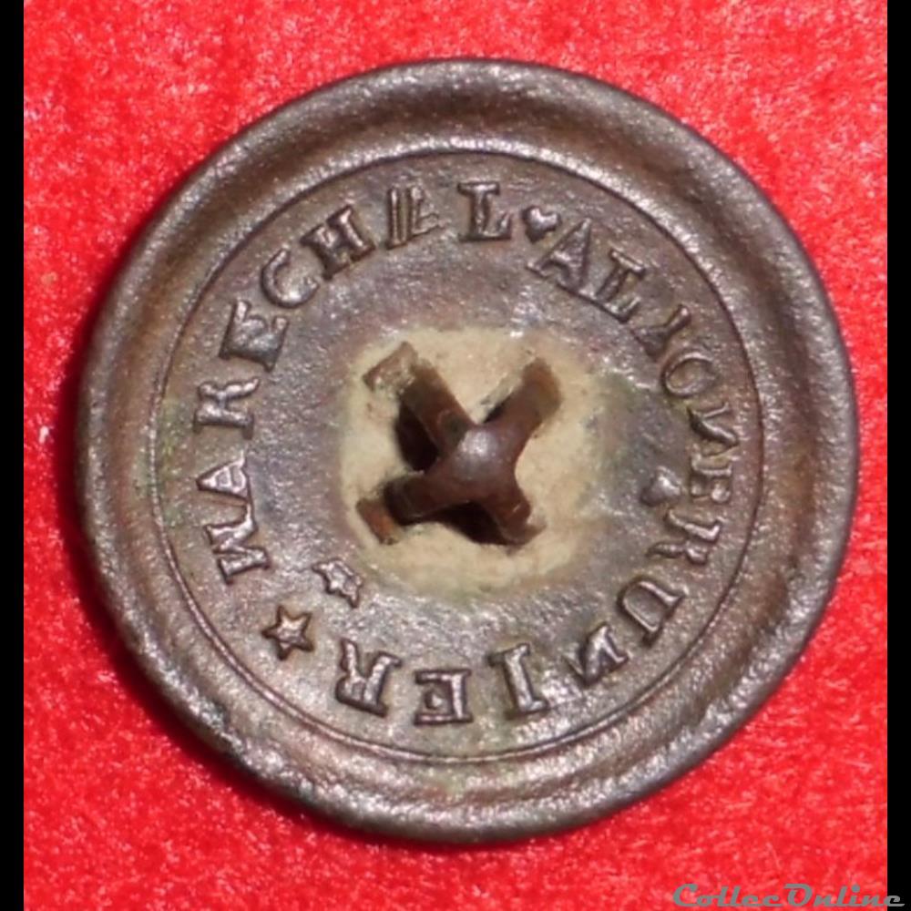 vetements et accessoires boutons militaires 58 eme infanterie de ligne 1820 1844