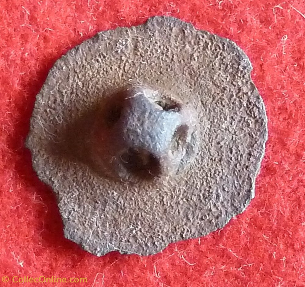 vetements et accessoires boutons militaires 92 eme infanterie de ligne 1776 1792