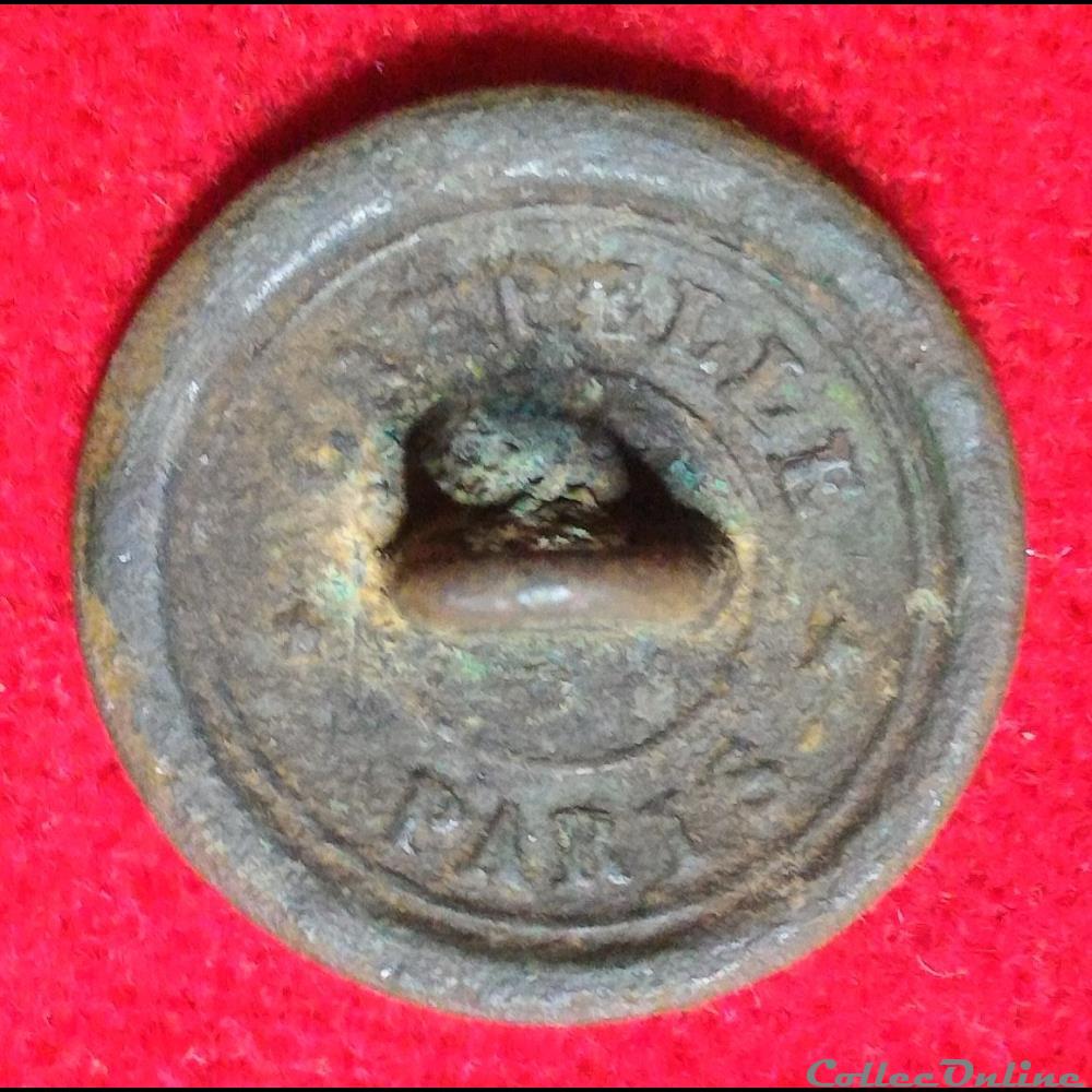 Armée de terre - 8 ème Régiment de Dragons - 1815/1845 vetements et accessoires boutons militaires armee de terre 8 eme regiment de dragons 1815 1845