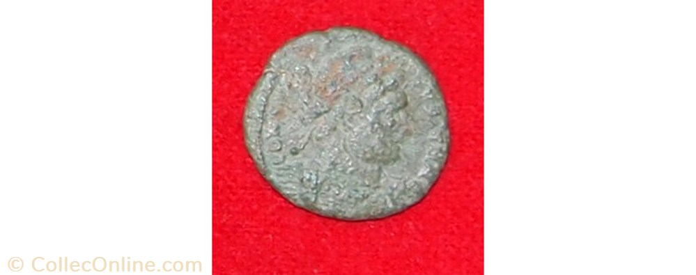 Constantin II - Nummus - La Gloire de l'armée monnaies antiques romaines imperiales et republicaines constantin ii nummus la gloire de armee