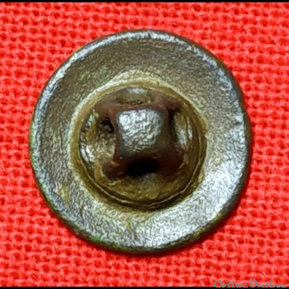 vetements et accessoires boutons militaires 11eme regiment de dragons 1779 1791