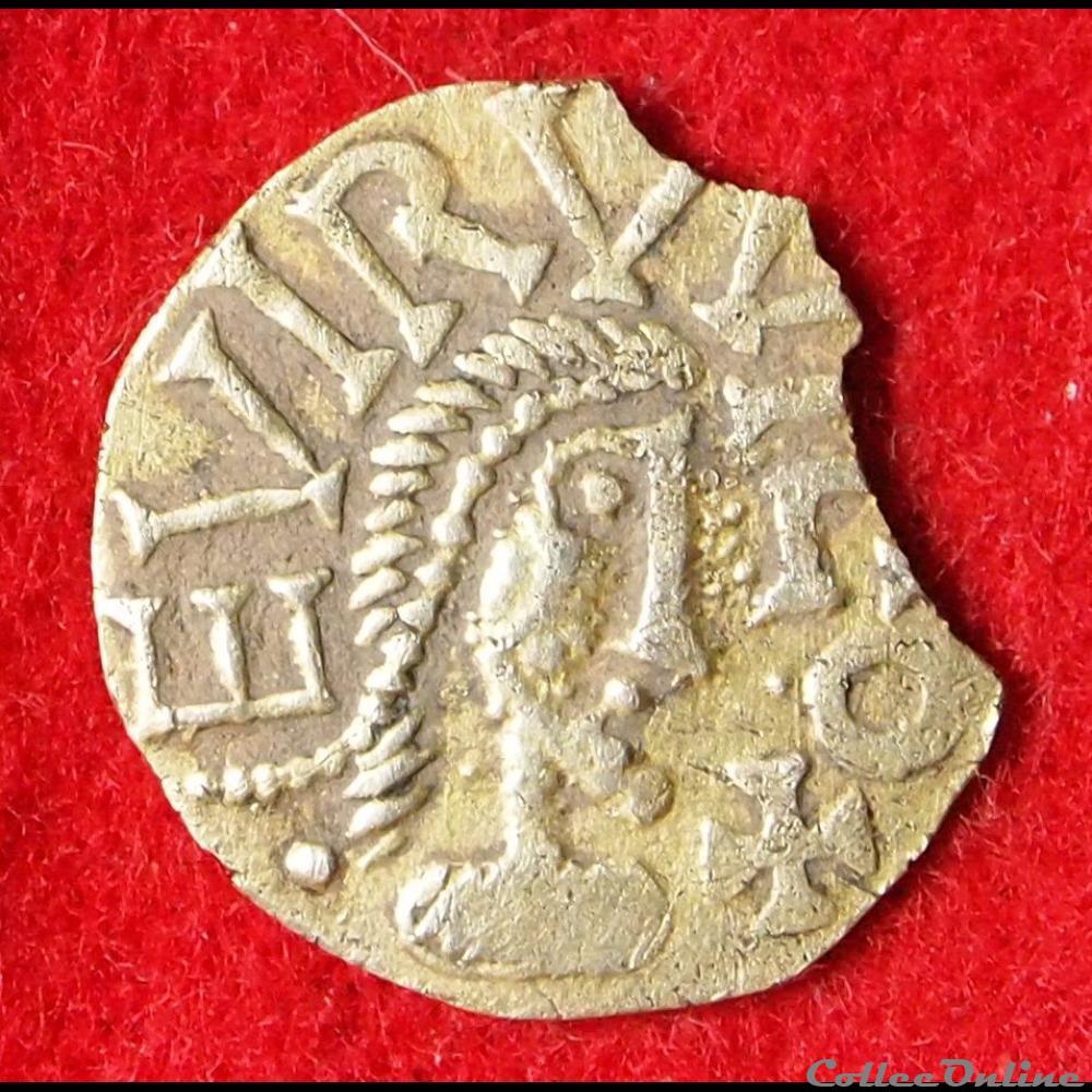 Trémissis du monétaire Sesulfus - Neustrie monnaies europe medievale france merovingiennes tremissis du monetaire sesulfus neustrie