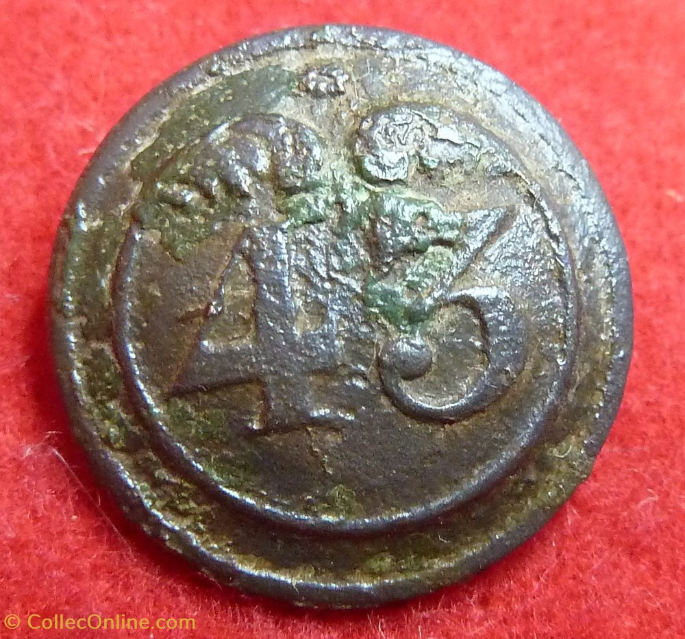 vetements et accessoires boutons militaires 43 eme infanterie de ligne 1844 1871