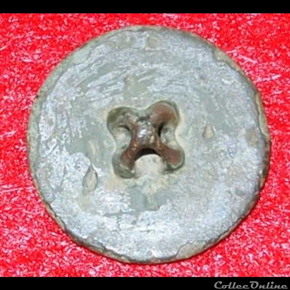 vetement et accessoire bouton militaire marine premier empire compagnies ouvriers de marine
