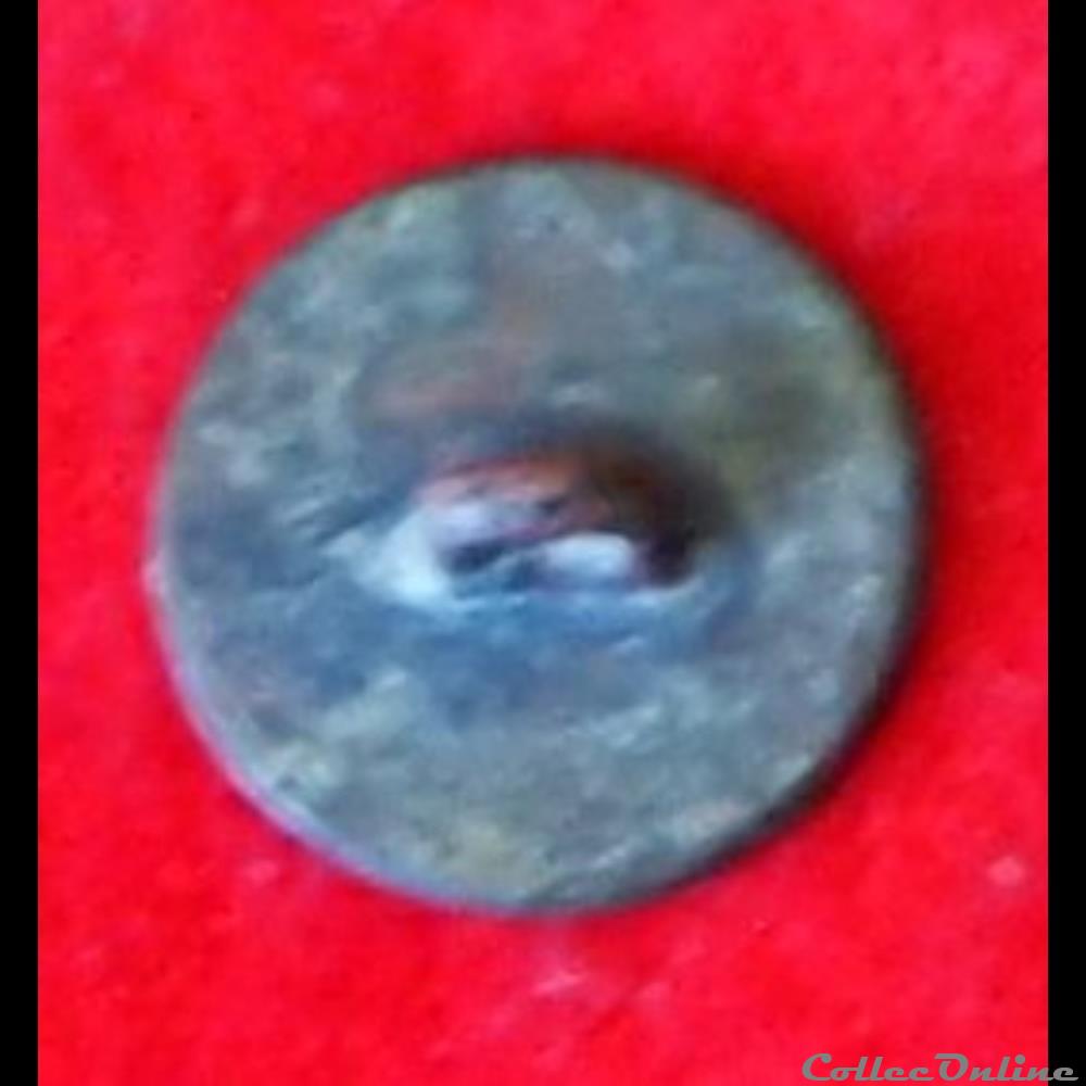 vetements accessoires boutons militaires armee de terre troupes bourgeoises et irregulieres 1789 1790