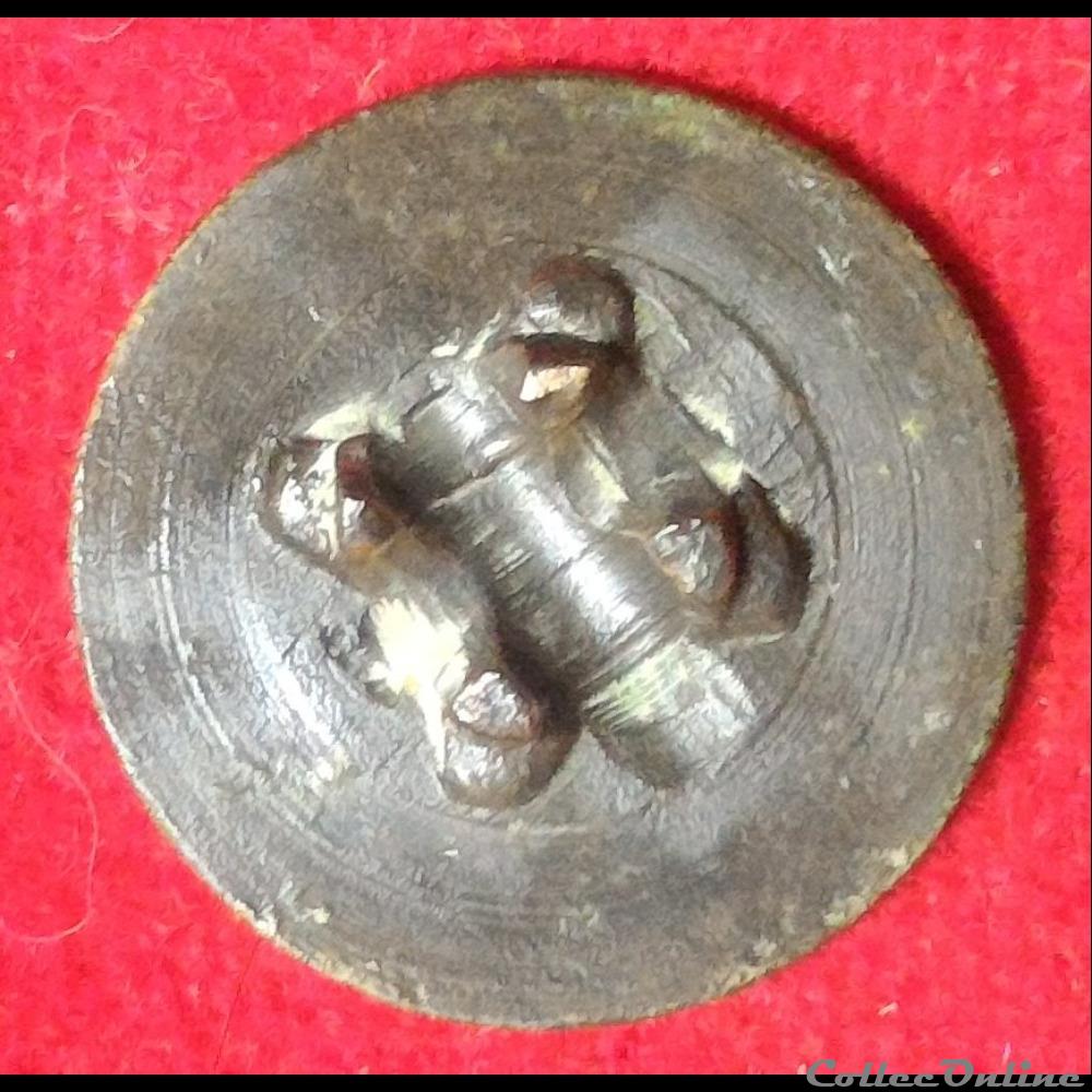 vetement et accessoire bouton militaire 101 eme infanterie de ligne 1803 1814