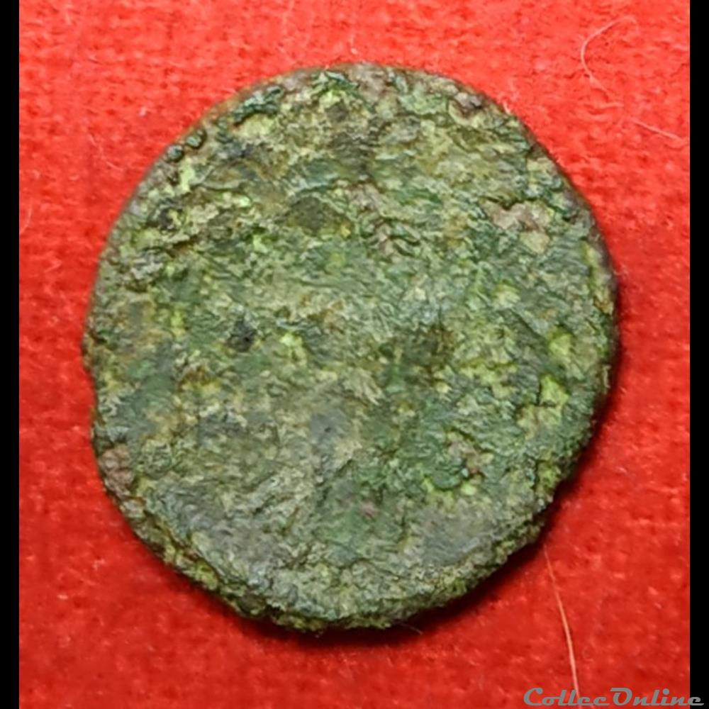 Centre - Incertaine - Bronze à l'aigle monnaies antiques celtes centre incertaine bronze a aigle
