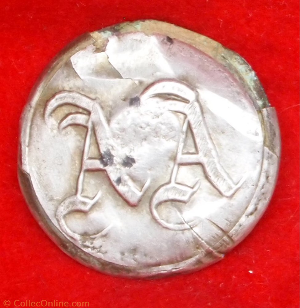bouton civil livree