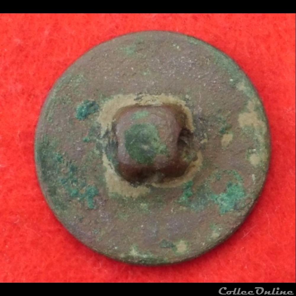 vetements et accessoires boutons militaires 15 eme infanterie de ligne 1762 1792