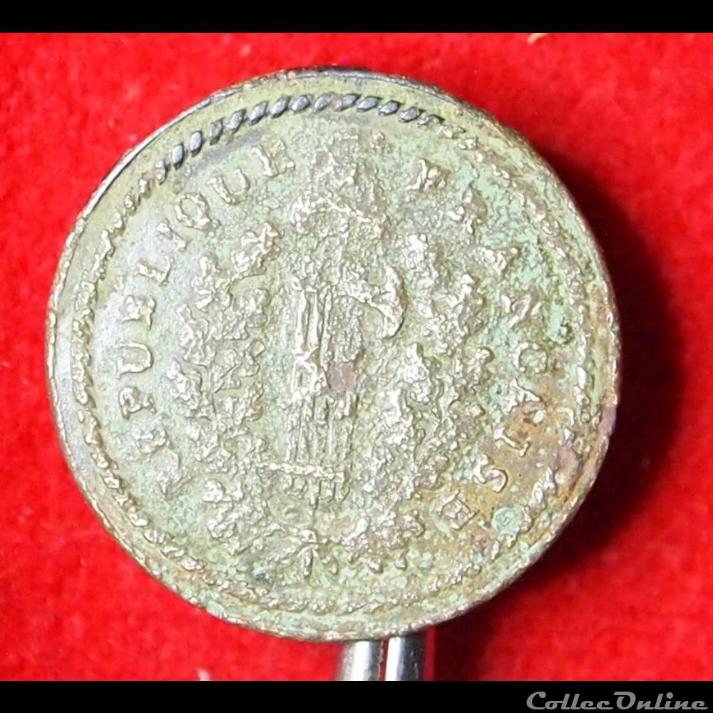 vetements et accessoires boutons militaires armee de terre infanterie 1792 1793