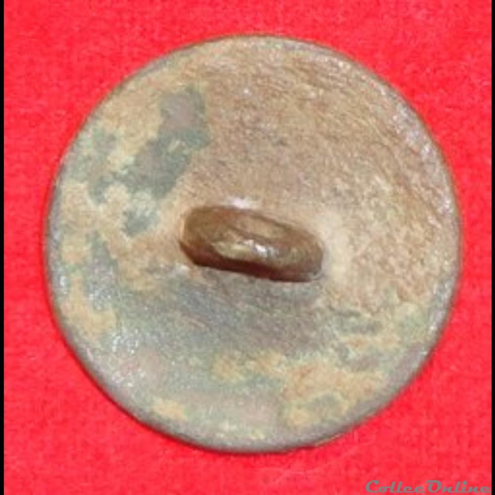 vetements et accessoires boutons militaires 41 eme infanterie de ligne 1820 1844