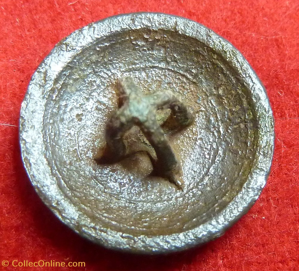 vetements et accessoires boutons militaires 43 eme infanterie de ligne 1844 1871