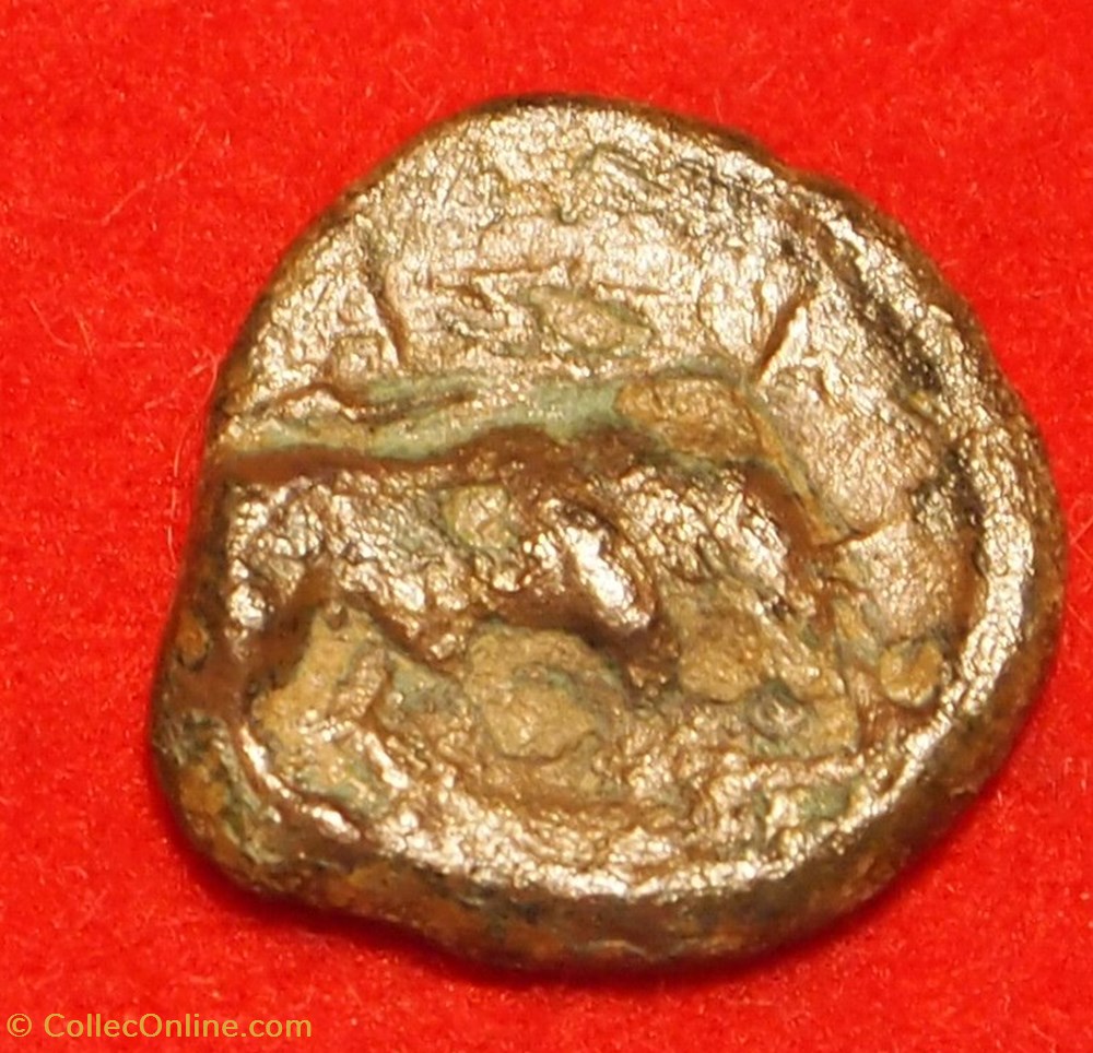 Massaliotes - Bronze au taureau monnaies antiques celtes massaliotes bronze au taureau