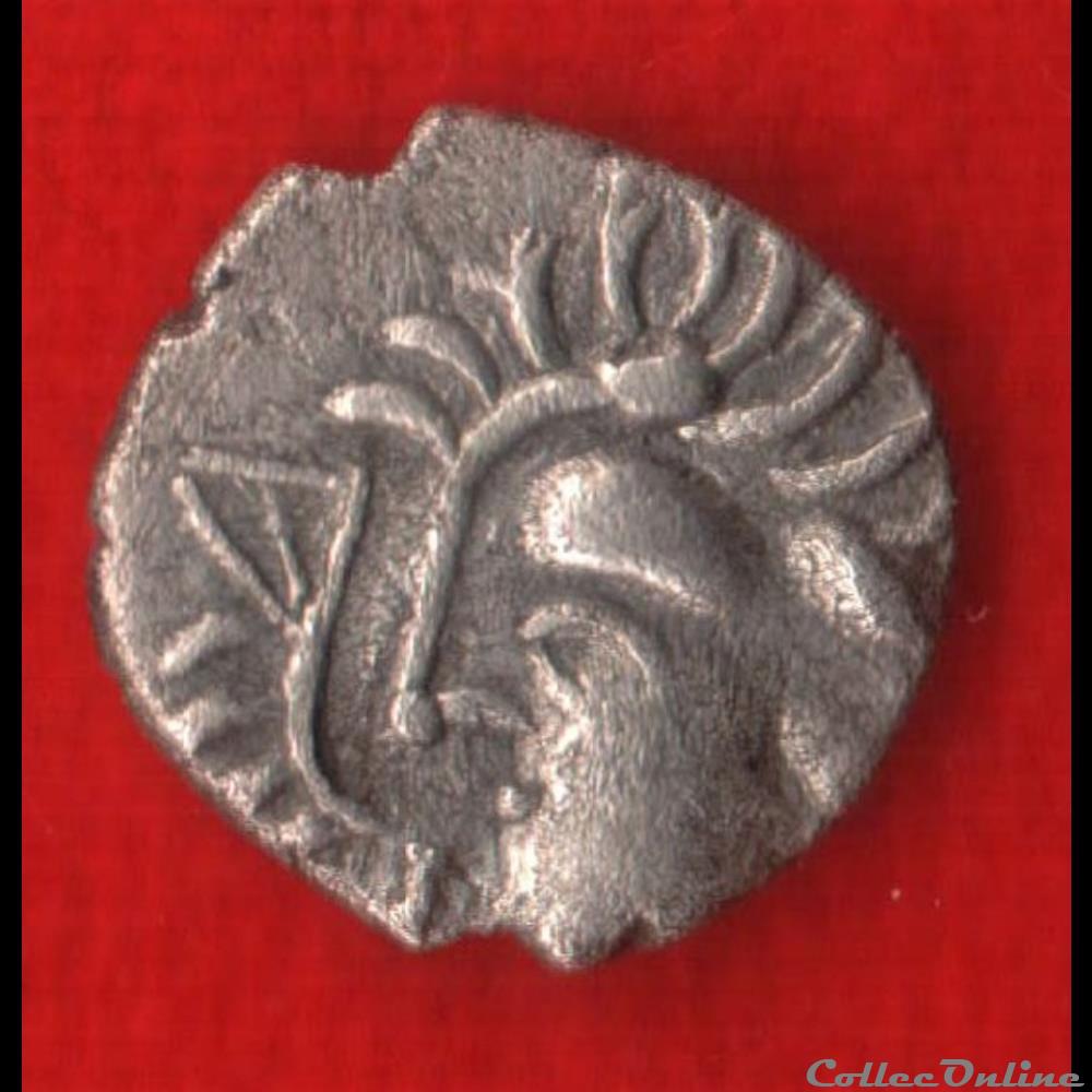 Rutènes - Obole à la croix monnaies antiques celtes rutenes obole a la croix