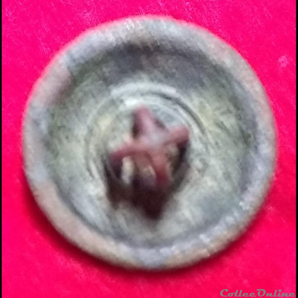 vetements et accessoires boutons militaires armee de terre infanterie 1871 1915