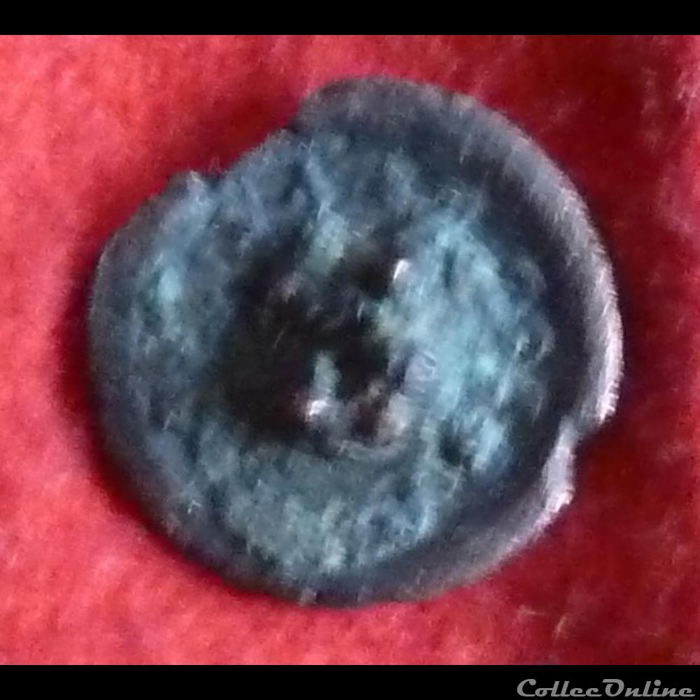 vetements et accessoires boutons militaires 59 eme infanterie de ligne 1820 1844