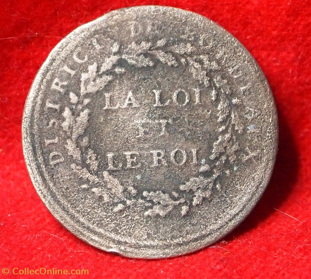vetement et accessoire bouton militaire bordeaux 1789 1790
