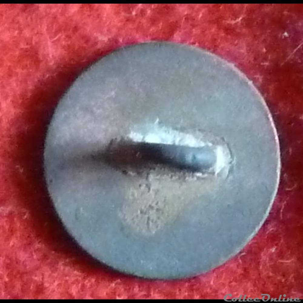 vetement et accessoire bouton militaire villeneuve de berg 1789 1790