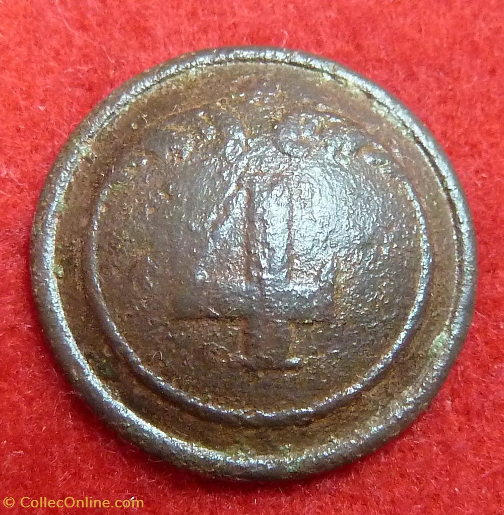 vetements et accessoires boutons militaires 4 eme infanterie de ligne 1844 1871