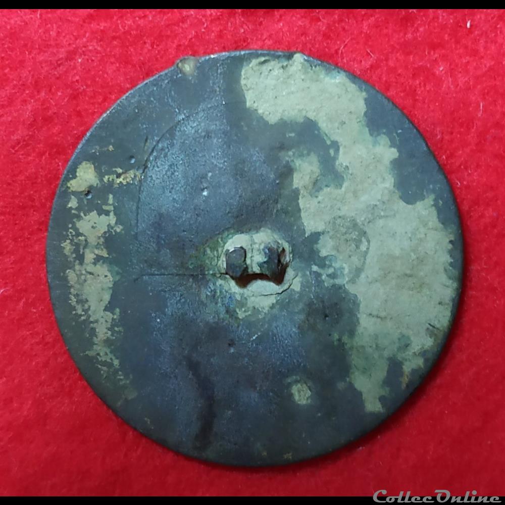 vetement et accessoire bouton militaire agen 1789 1790