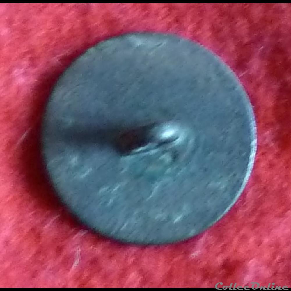 vetement et accessoire bouton militaire vitry le francois 1789 1790