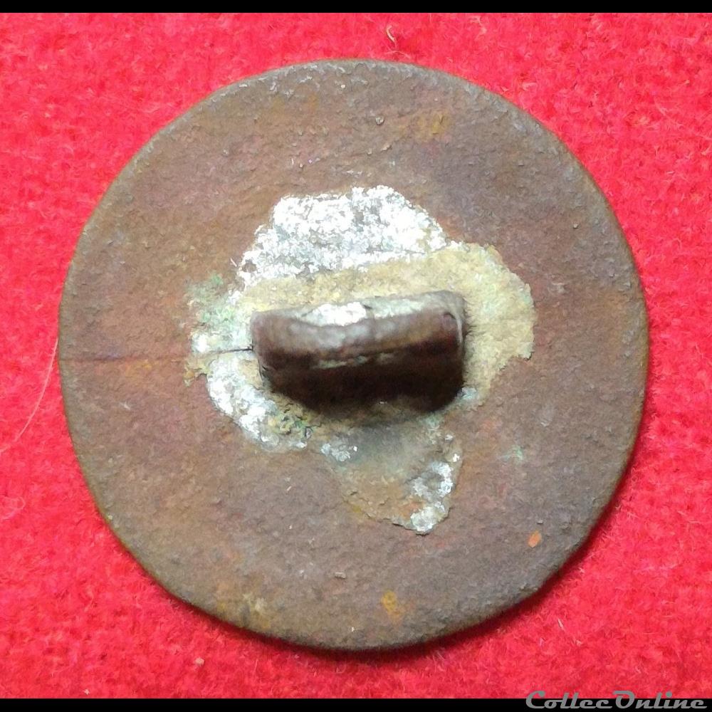 vetement et accessoire bouton militaire marine revolution premier empire officiers de marine